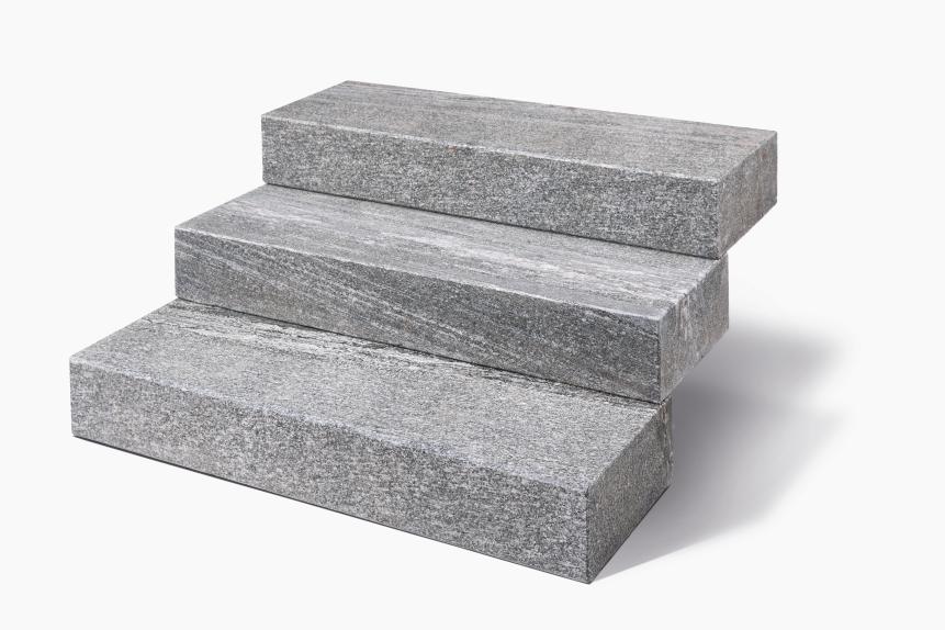 Blockstufen Gneis "BIANKA" (silbergrau-liniert) -satiniert-