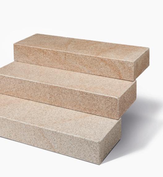 Blockstufen Granit "SUN" (rötlich-gelb) -geflammt-
