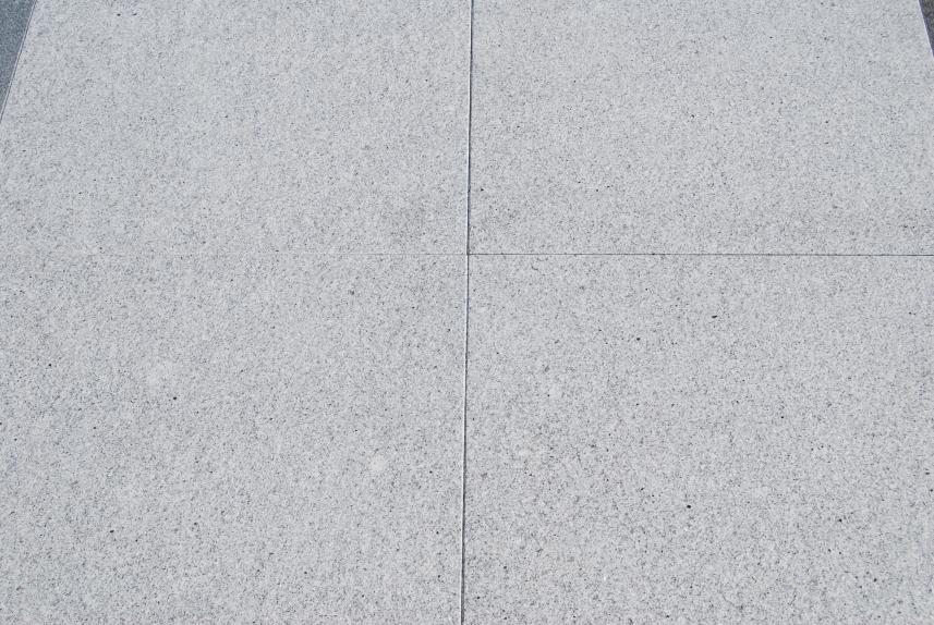 Terrassenplatten Granit "BRISTOL" (hellgrau) -satiniert-