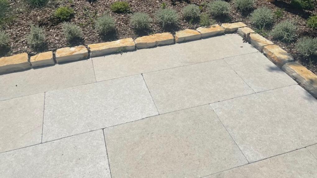 Terrassenplatten Kalkstein "CÄSAR" (creme-beige) -antik-