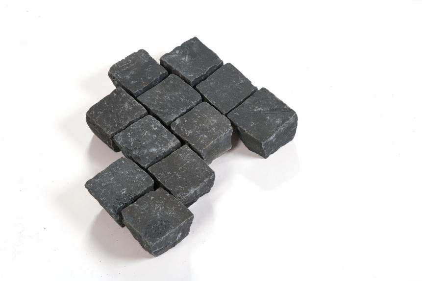 Pflastersteine Basalt "SANDOKAN" (anthrazit-schwarz)