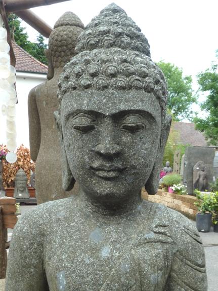 Preview: Stehender Buddha, Indien, Naturstein (Basanit) Steinmetzarbeit, Höhe 150cm