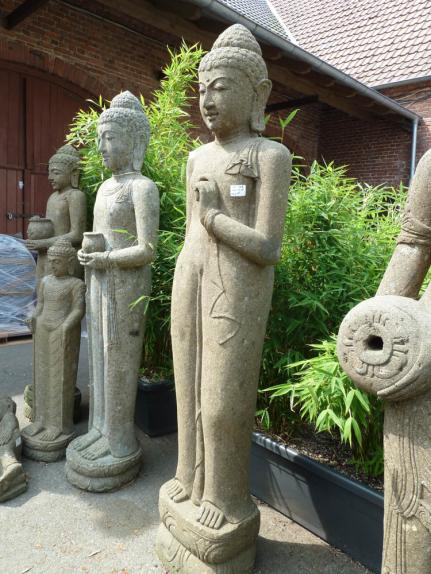 Preview: Stehender Buddha, Naturstein (Basanit) Steinmetzarbeit, Höhe 175cm