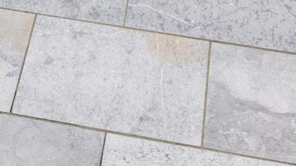 Terrassenplatten Kalkstein "POLARIS" (blaugrau)