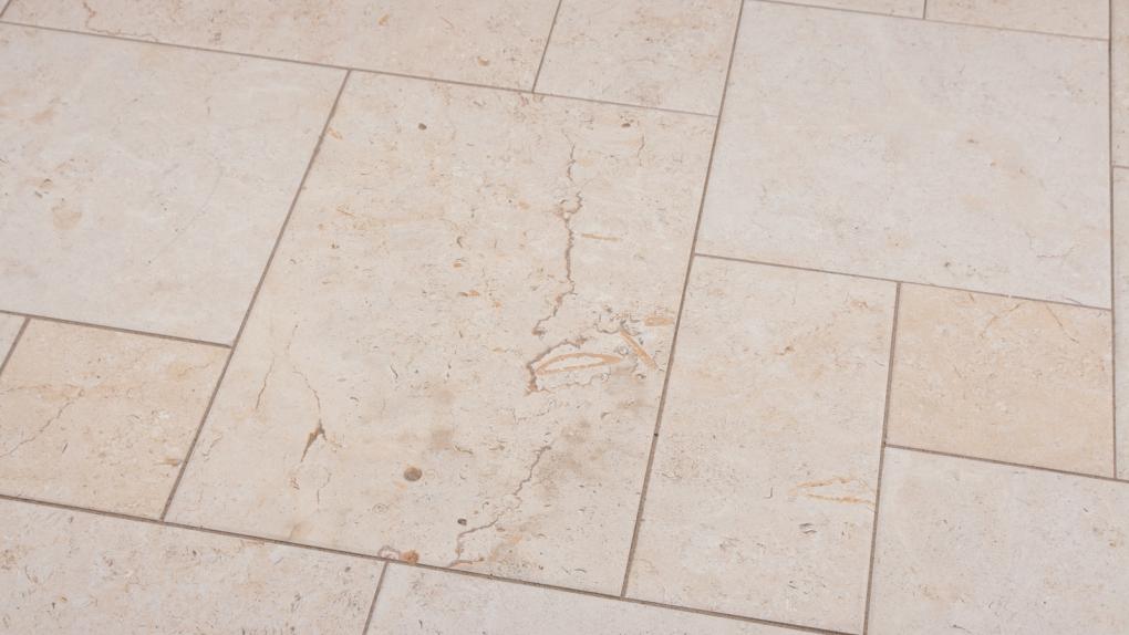 Terrassenplatten Kalkstein "SINDBAD" (gelb-beige) -antik-
