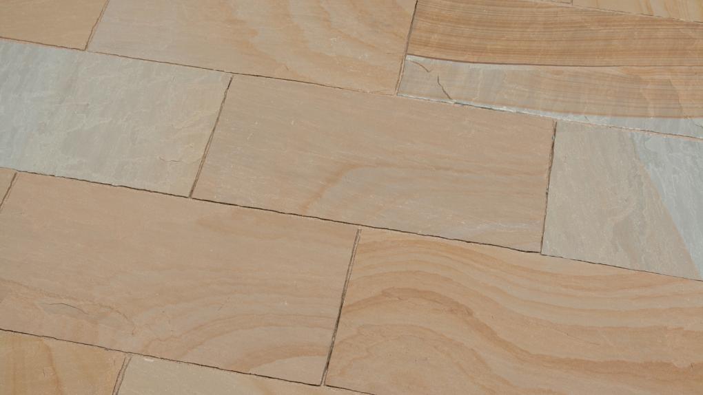 Terrassenplatten Sandstein "SAHARA" spaltrau