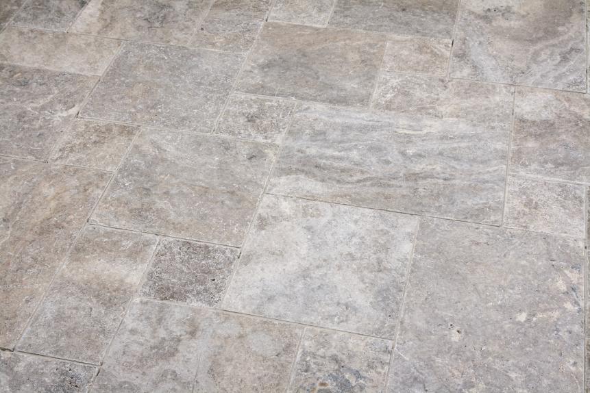 Terrassenplatten Travertin "SILVERATO" (silbergrau) -antik-