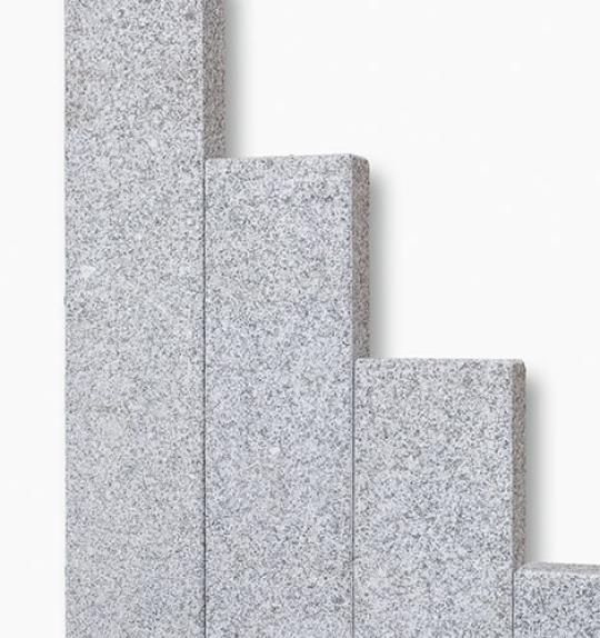 Palisaden Granit "BRISTOL ELEGANCE" (hellgrau) -geflammt-
