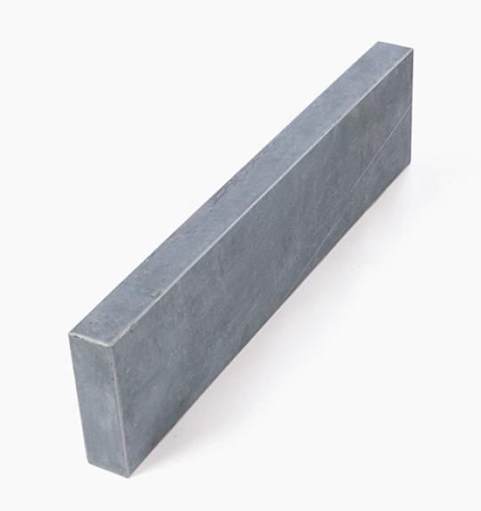 Rasenkanten Kalkstein "ATLANTIS" (dunkelgrau-bläulich) -antik- 8x25x100cm