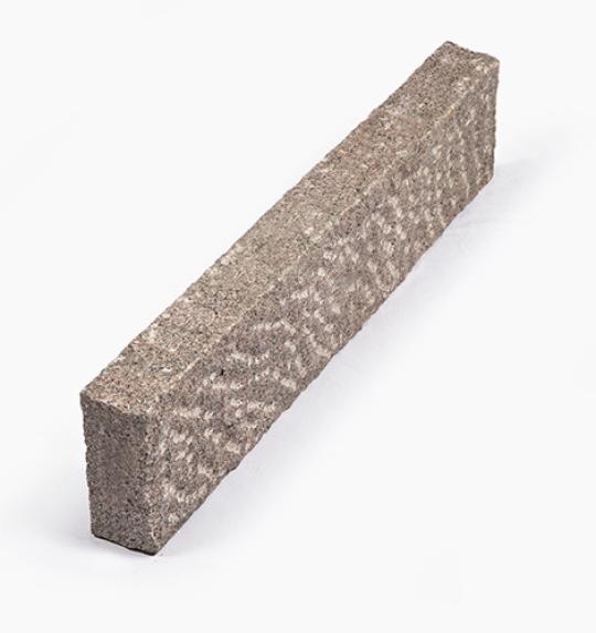 Rasenkanten Granit "SCARLET" (rötlich-grau)