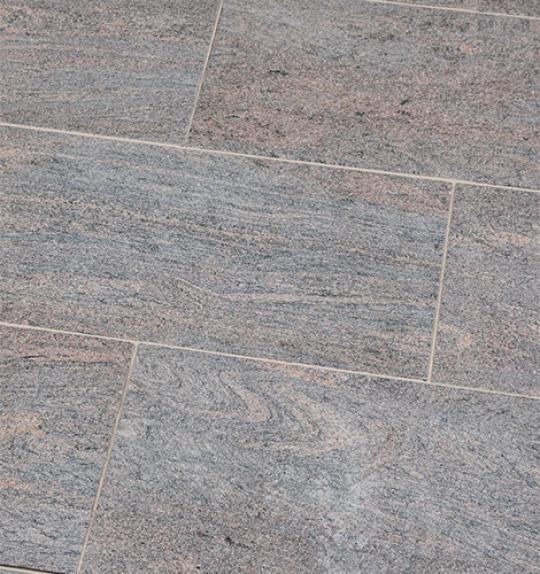 Terrassenplatten Gneis "AMELIA" (violett, gewolkt) -satiniert-