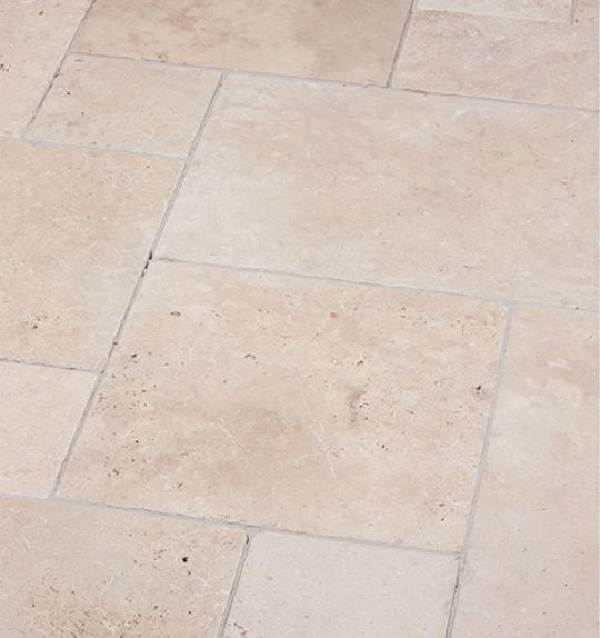 Terrassenplatten Travertin "VANILLA" (creme-beige) -antik-