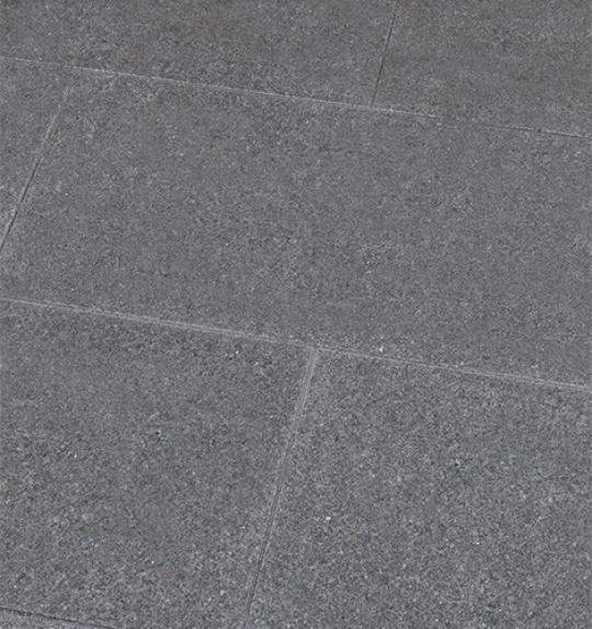 Terrassenplatten Gabbro "VULANTIS" (anthrazit-schwarz) -satiniert-