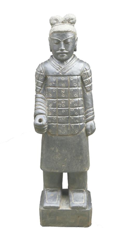 Stehender Krieger, Naturstein, Höhe 175cm