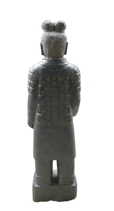 Stehender Krieger, Naturstein, Höhe 175cm