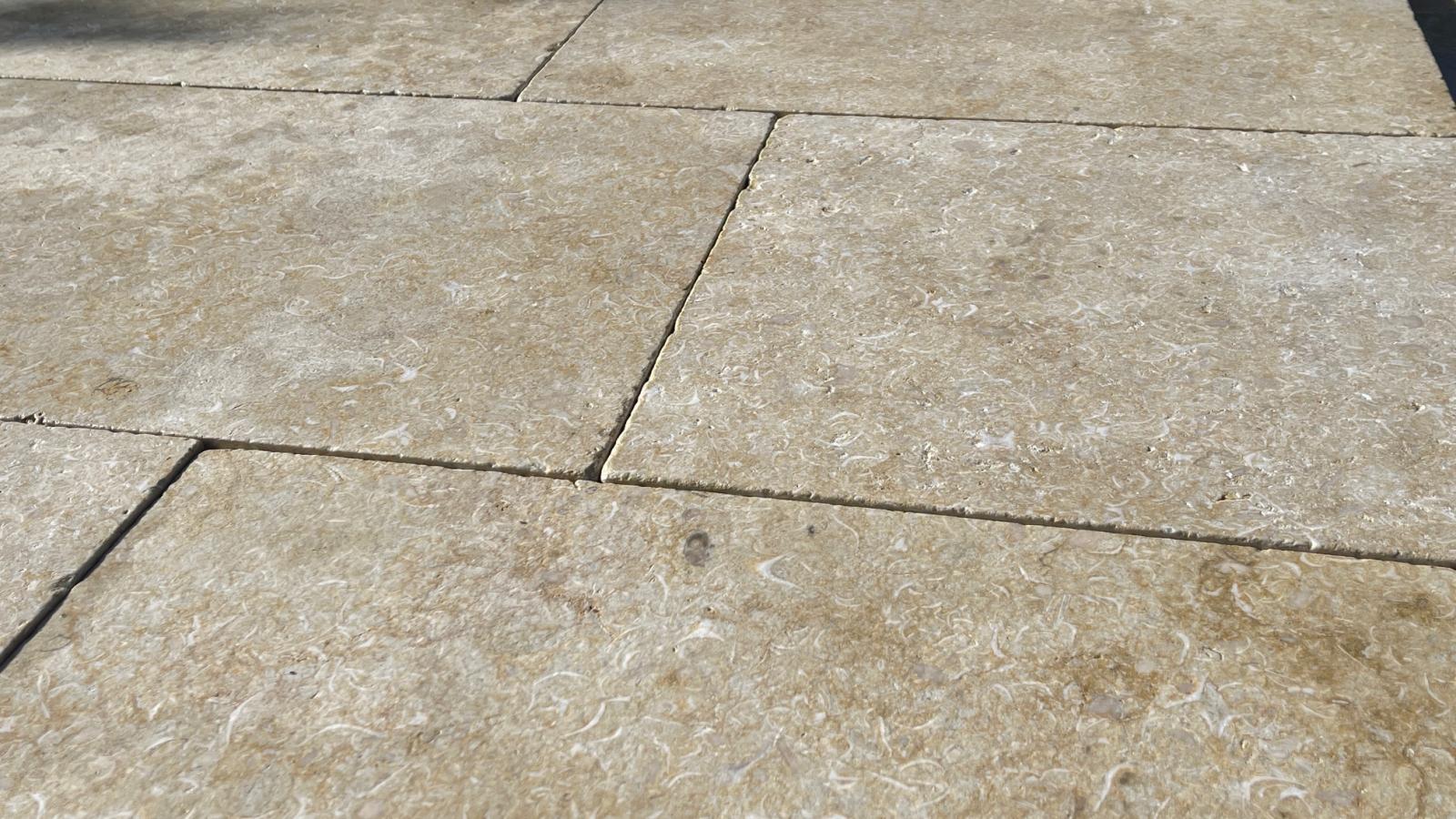 Terrassenplatten Kalkstein "CLEOPATRA" (creme-beige-gelb)