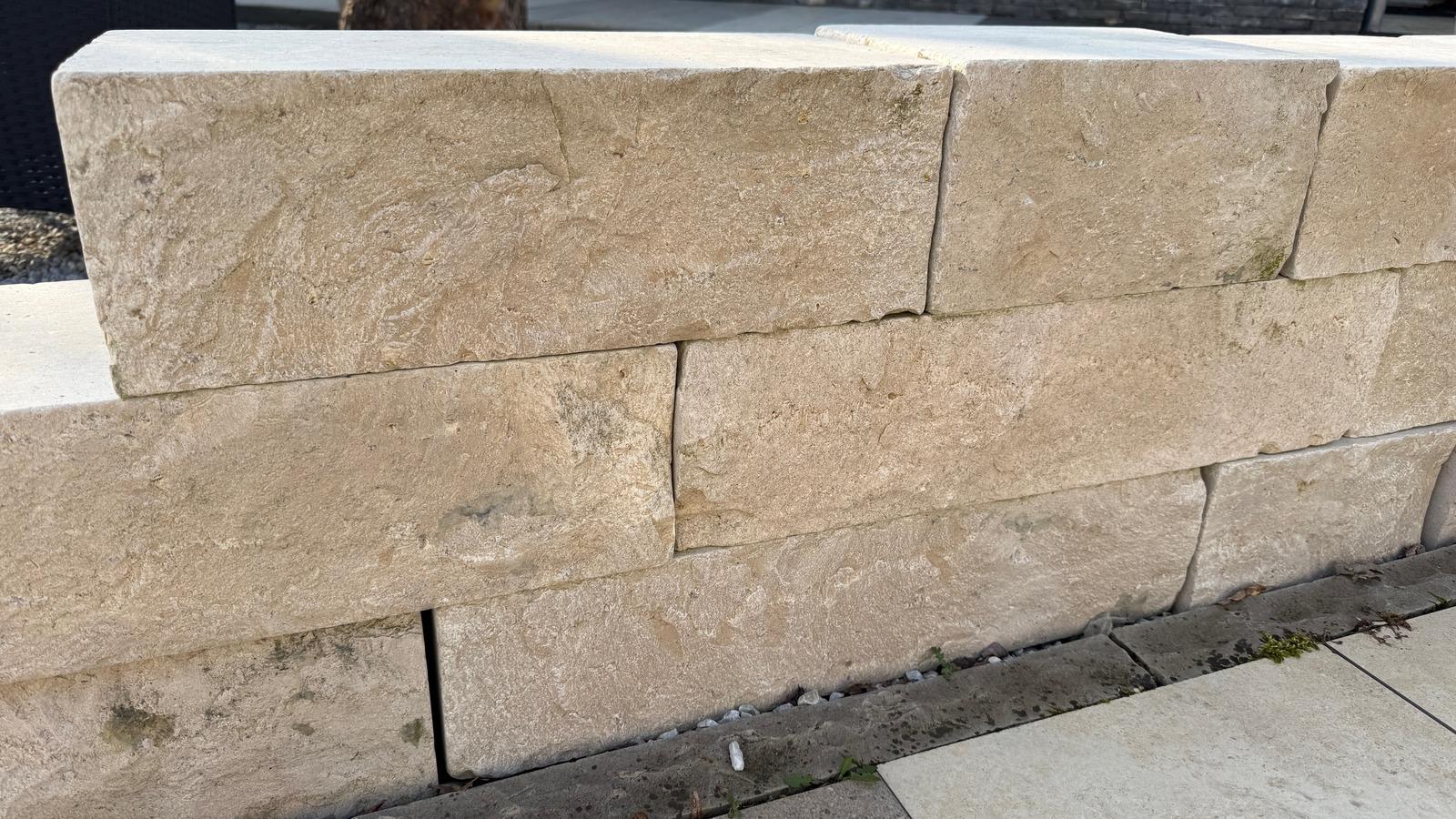 Mauersteine Kalkstein "CÄSAR" (beige-creme-braun)