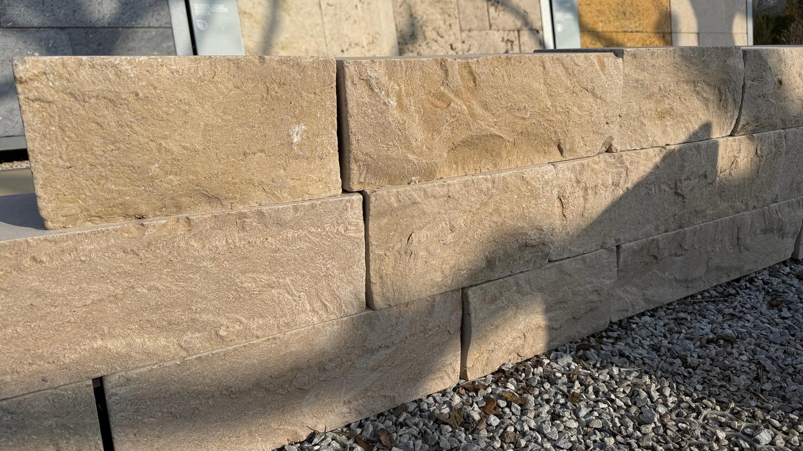 Mauersteine Kalkstein "CÄSAR" (beige-creme-braun)