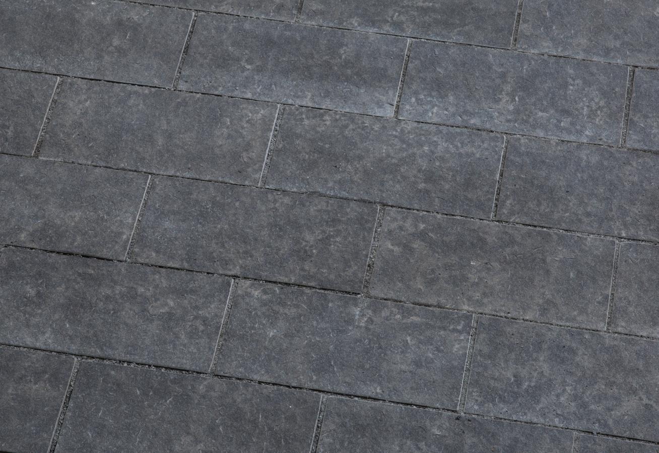 Pflasterplatten Basalt "SANDOKAN Ambiente" (anthrazit-schwarz) -satiniert-