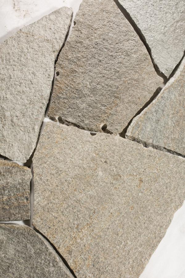 Polygonalplatten Gneis "LUCIA" (grau-gelblich-bunt) ca. 2-4 cm Stärke
