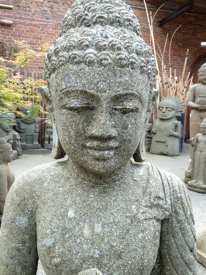 Stehender Buddha, Indien, Naturstein (Basanit) Steinmetzarbeit, Höhe 120cm
