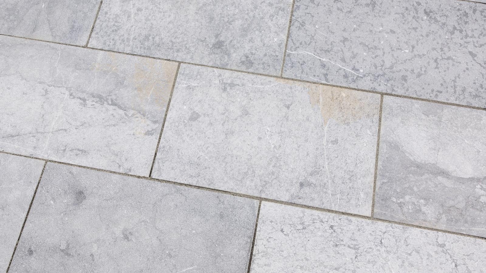 Terrassenplatten Kalkstein "POLARIS" (blaugrau)