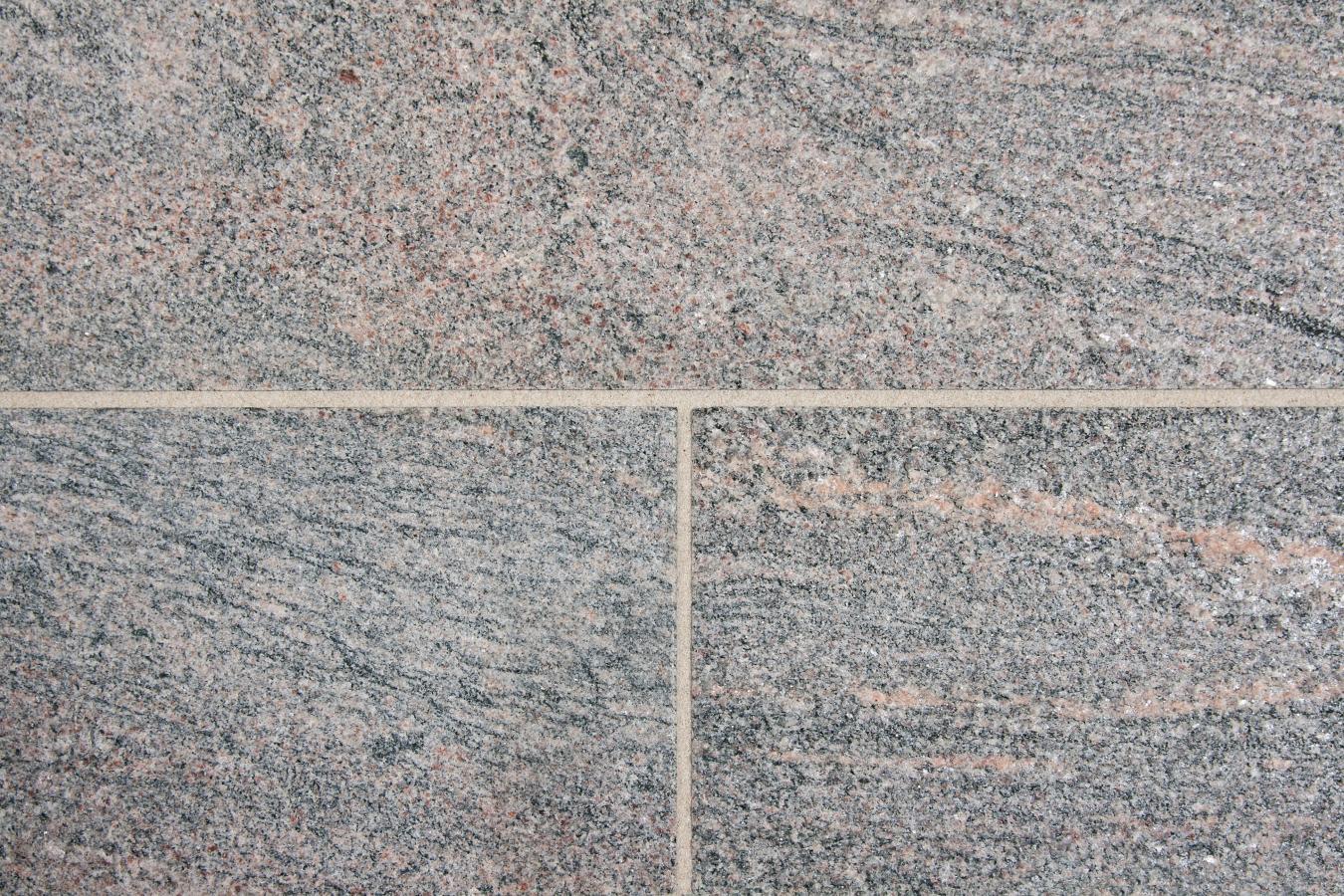 Terrassenplatten Gneis "AMELIA" (violett, gewolkt) -satiniert-