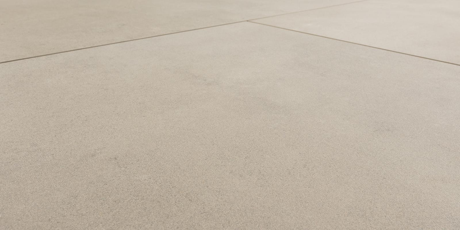 BASIC "FADE Off White"