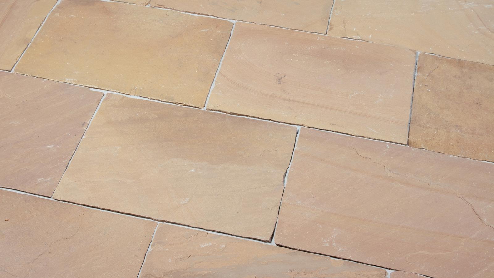Terrassenplatten Sandstein "MANDALA" spaltrau