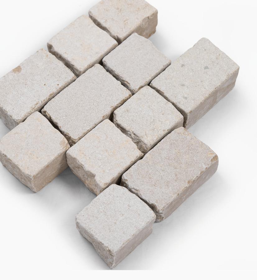 Pflastersteine Kalkstein "ORELIA CREMA ANTIK" (cremebeige) 10x10-15x8 cm