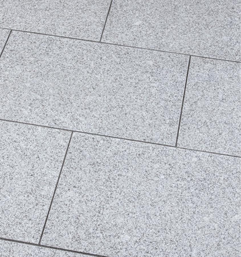 Terrassenplatten Granit "BRISTOL" (hellgrau)  -geflammt-