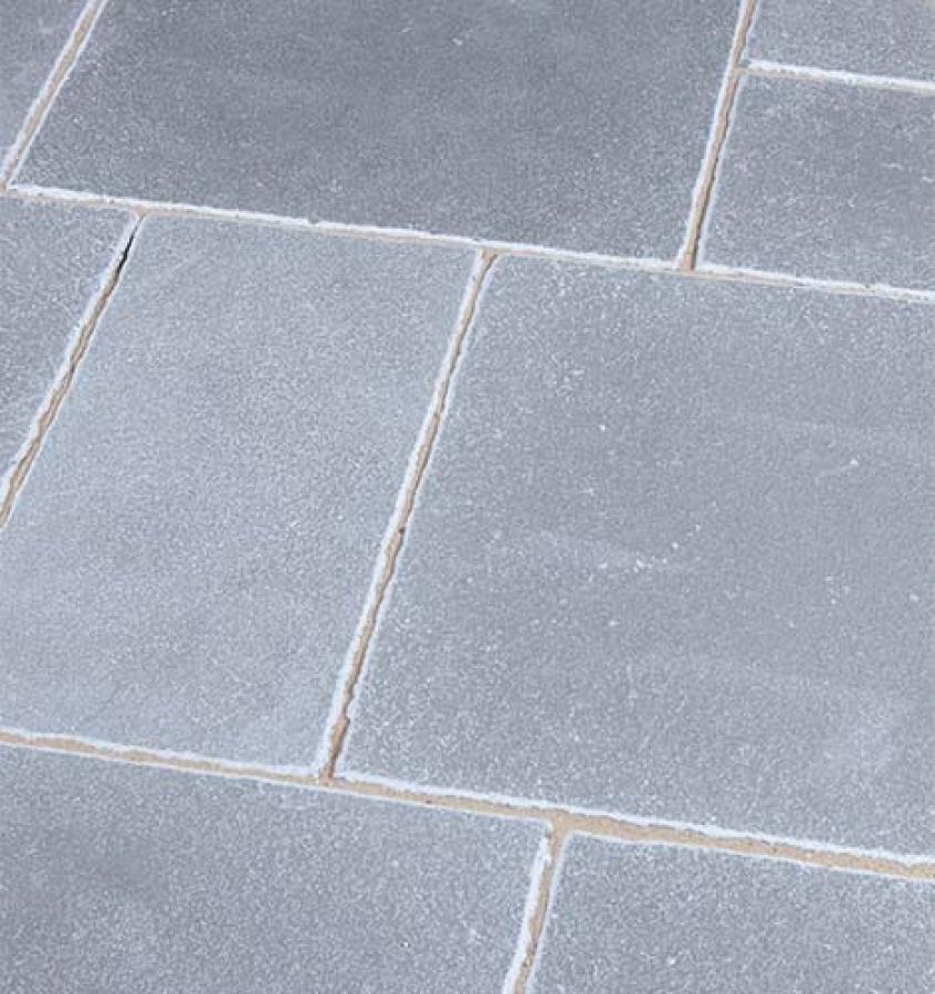 Terrassenplatten Kalkstein "MADRAS BLUE CLASSIC" (grau-blau)