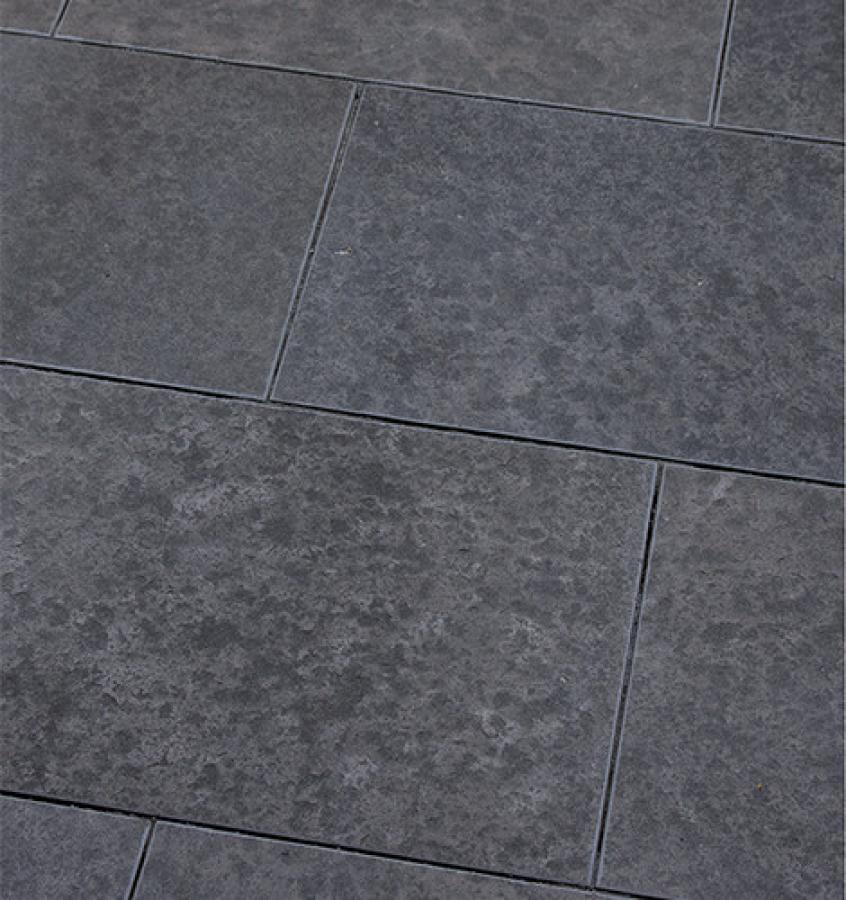 Terrassenplatten Basalt "SANDOKAN ELEGANCE" (anthrazit-schwarz)
