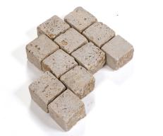 Preview: Pflastersteine Travertin "NOCE TOROSA" (hellbraun) 10x10x8 cm