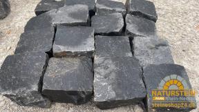 Preview: Pflastersteine Basalt "THAO BLACK" (schwarz) 10x10x8 cm (8/11)