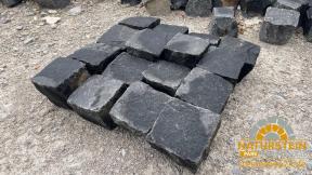 Preview: Pflastersteine Basalt "THAO BLACK" (schwarz) 10x10x8 cm (8/11)