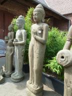 Preview: Stehender Buddha, Naturstein (Basanit) Steinmetzarbeit, Höhe 175cm