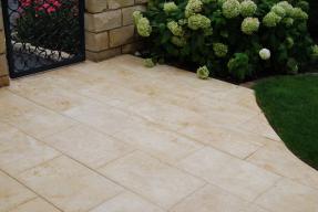 Preview: Terrassenplatten Kalkstein "SINDBAD ELEGANCE" (creme-gelb) OF gebürstet