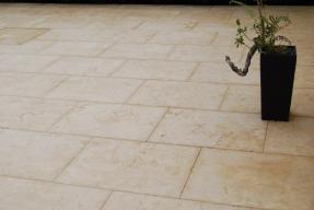 Preview: Terrassenplatten Kalkstein "SINDBAD ELEGANCE" (creme-gelb) OF gebürstet